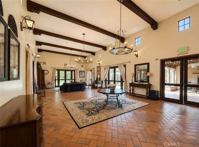 77 Canyoncrest, Irvine, CA 92603