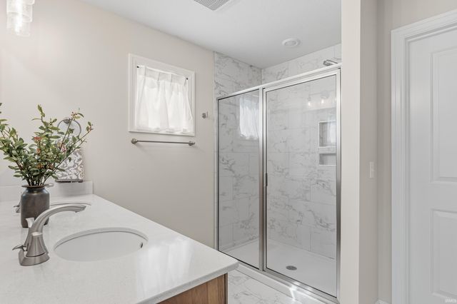 851 Bingham Pass, Fort Wayne, IN 46845