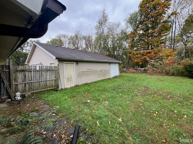 59655 Lee Avenue, Elkhart, IN 46516