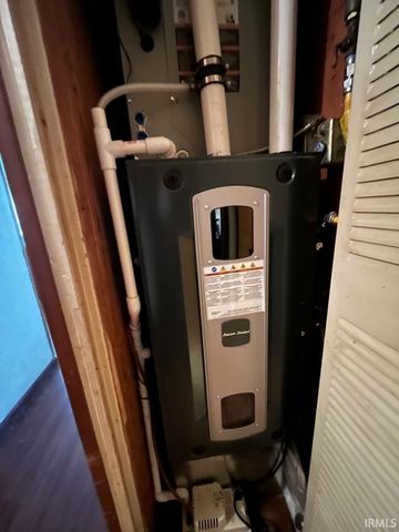 59655 Lee Avenue, Elkhart, IN 46516