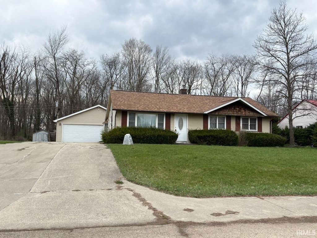 59655 Lee Avenue, Elkhart, IN 46516