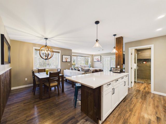 99 Killington Center Drive R41 Unit 412 & 413, Killington, VT 05751