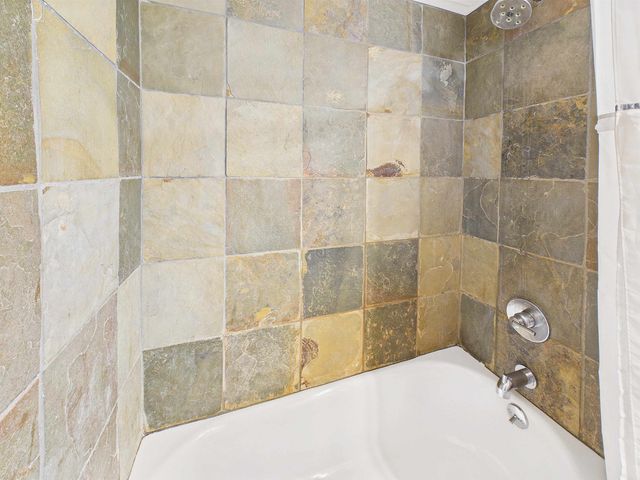 99 Killington Center Drive R41 Unit 412 & 413, Killington, VT 05751