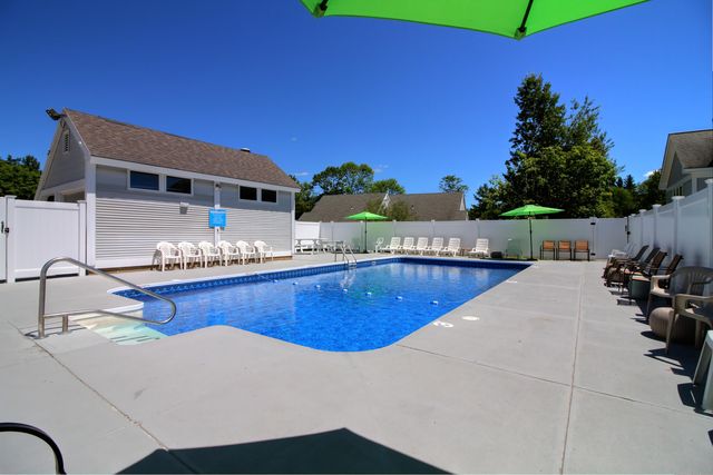 99 Killington Center Drive R41 Unit 412 & 413, Killington, VT 05751