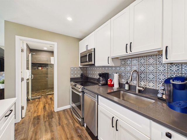 99 Killington Center Drive R41 Unit 412 & 413, Killington, VT 05751