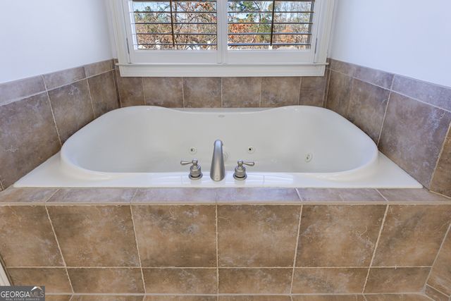 1012 Madeline Lane, Atlanta, GA 30350