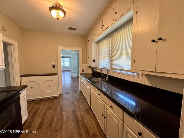 805 ST CLAIR Street, Jacksonville, FL 32254