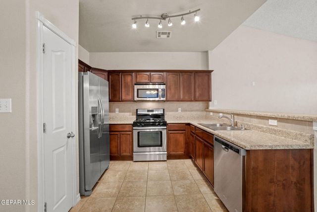 3148 SUNNY PRAIRIE Drive, El Paso, TX 79938