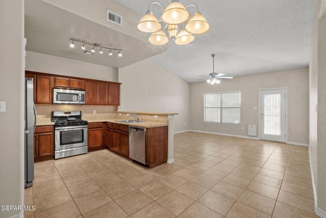 3148 SUNNY PRAIRIE Drive, El Paso, TX 79938