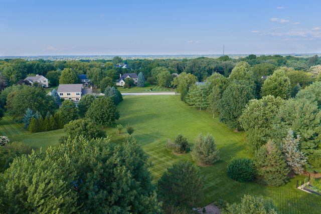 1211 Mink Trail, Cary, IL 60013
