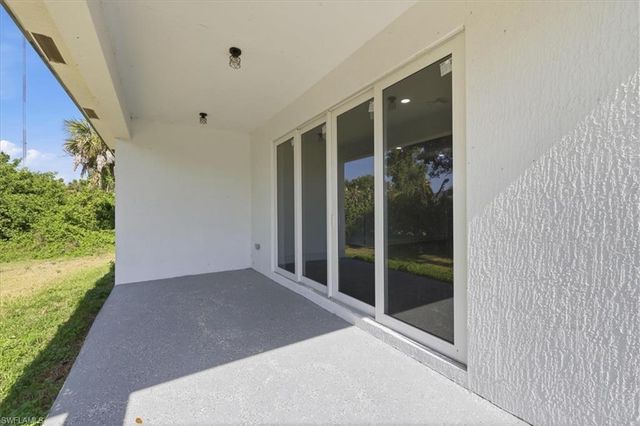 136 Lomas RD, Rotonda West, FL 33947