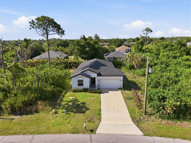 136 Lomas RD, Rotonda West, FL 33947