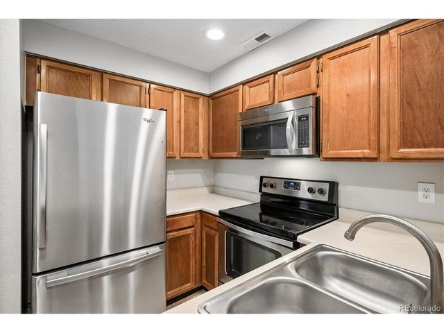 846 S Vance St F, Lakewood, CO 80226