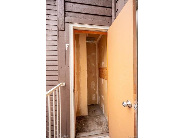 846 S Vance St F, Lakewood, CO 80226