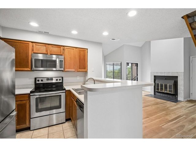 846 S Vance St F, Lakewood, CO 80226