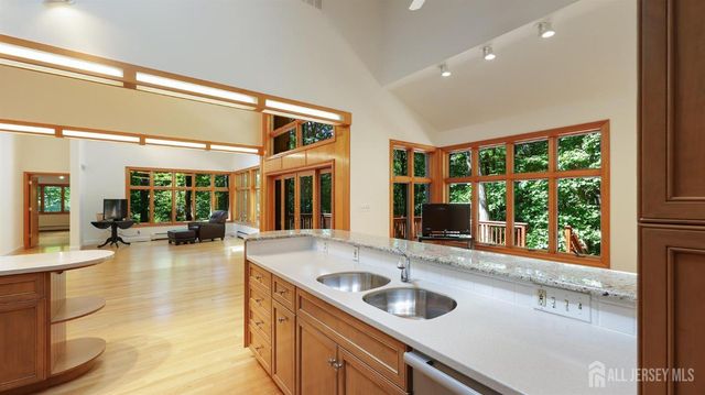 1700 Perrineville Road, Monroe, NJ 08831