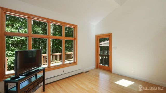 1700 Perrineville Road, Monroe, NJ 08831