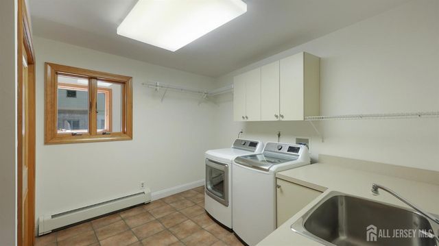 1700 Perrineville Road, Monroe, NJ 08831