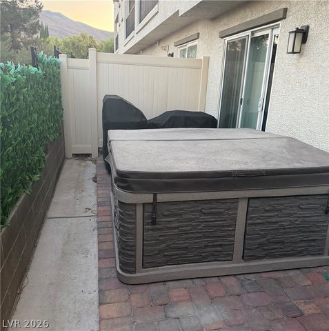 10079 Vibrant Moon Avenue, Las Vegas, NV 89129