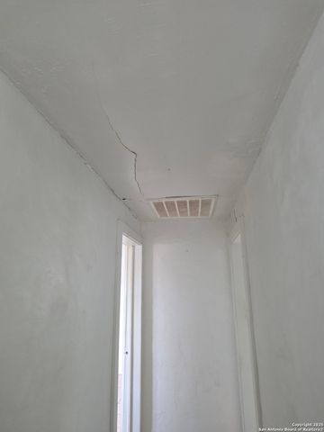 211 Dowman, Schertz, TX 78154