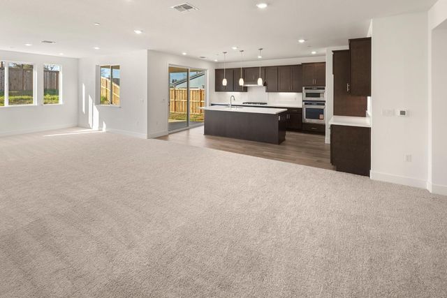 2435 Briar Meadow Cir, Auburn, CA 95603