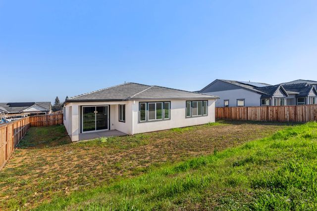 2435 Briar Meadow Cir, Auburn, CA 95603