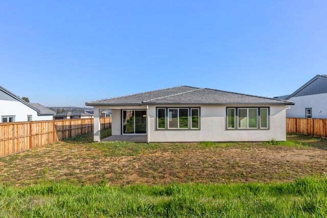2435 Briar Meadow Cir, Auburn, CA 95603