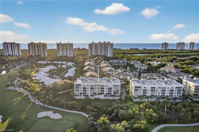 7687 Pebble Creek CIR # 303, Naples, FL 34108