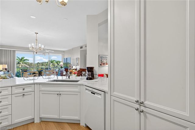 7687 Pebble Creek CIR # 303, Naples, FL 34108