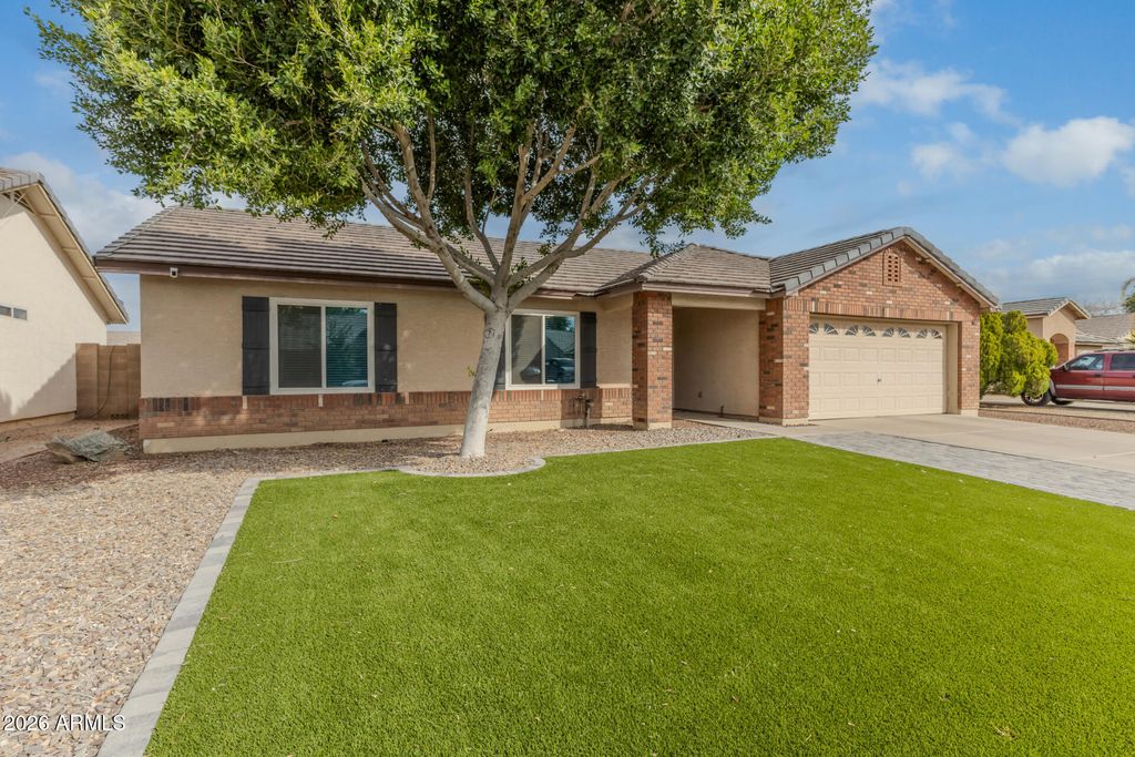 2872 E CARLA VISTA Court, Gilbert, AZ 85295