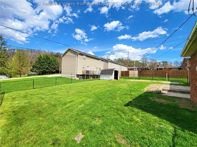 1002 Drew Street, Milton, WV 25541