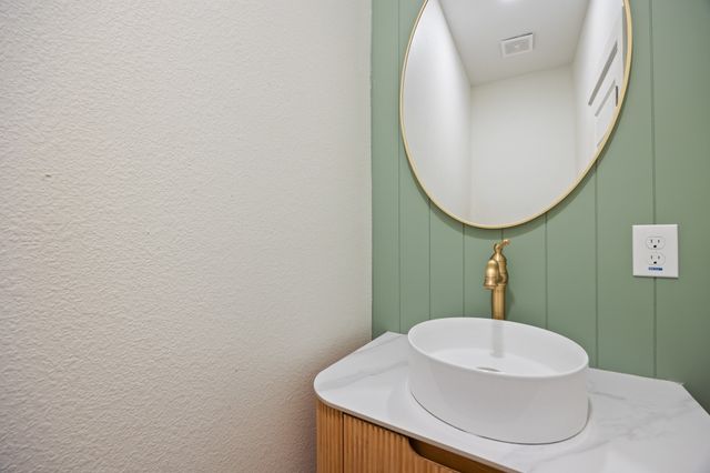 103 Stallings Street, Terrell, TX 75160