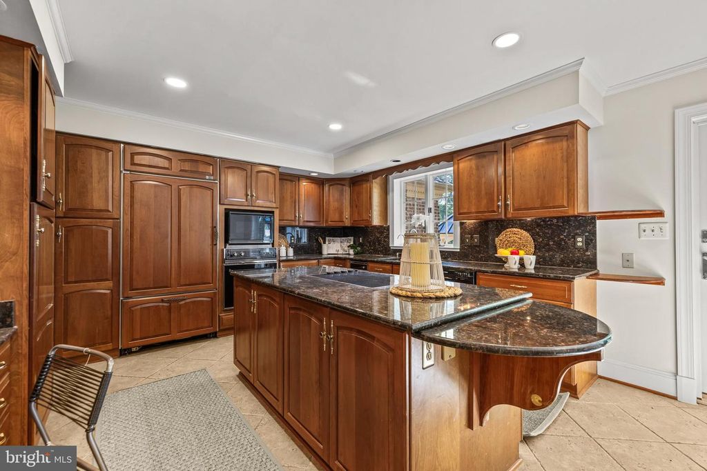 Image 27 of property listing at 7 GLENBERRY CT, Phoenix, MD 21131