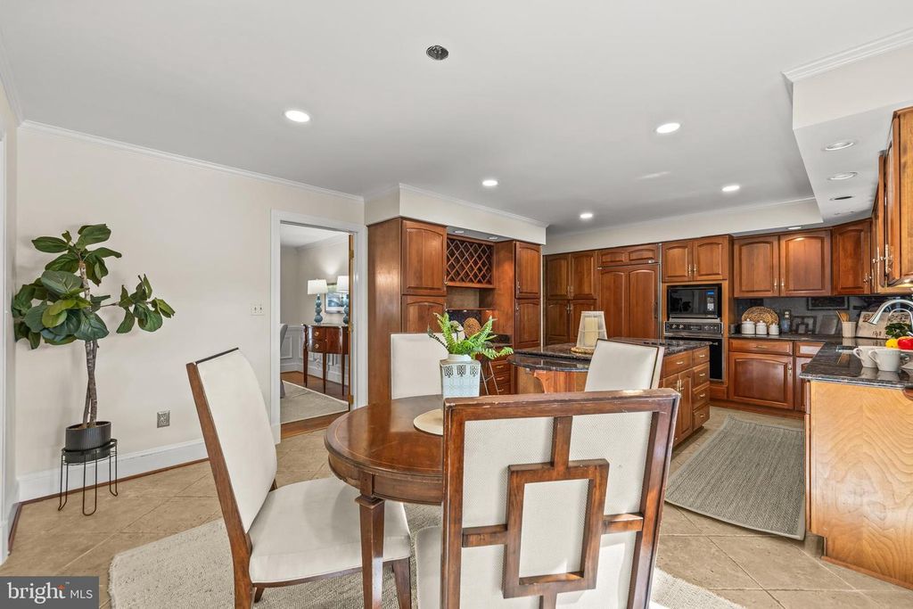 Image 28 of property listing at 7 GLENBERRY CT, Phoenix, MD 21131