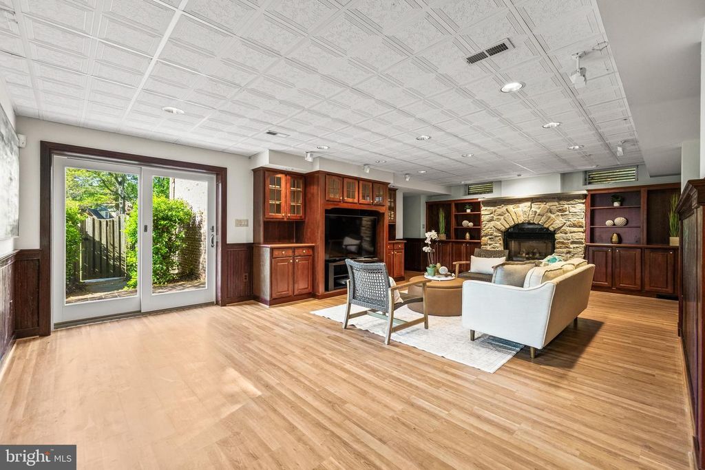 Image 52 of property listing at 7 GLENBERRY CT, Phoenix, MD 21131