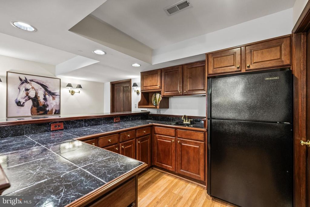 Image 59 of property listing at 7 GLENBERRY CT, Phoenix, MD 21131