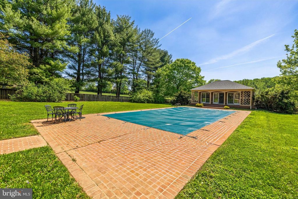 Image 66 of property listing at 7 GLENBERRY CT, Phoenix, MD 21131