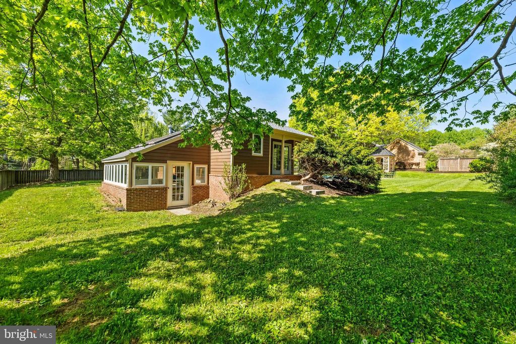 Image 69 of property listing at 7 GLENBERRY CT, Phoenix, MD 21131