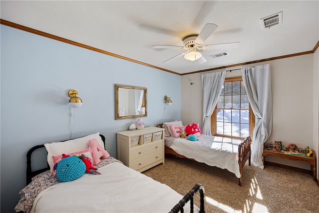 214 Shumac Lane, London, AR 72847