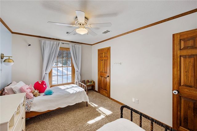 214 Shumac Lane, London, AR 72847