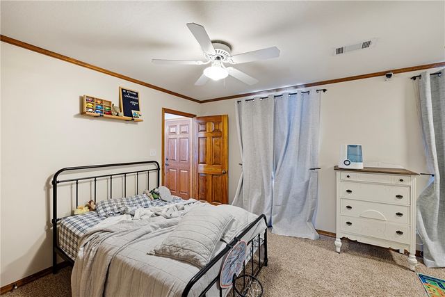 214 Shumac Lane, London, AR 72847