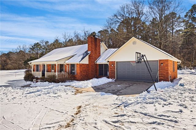 214 Shumac Lane, London, AR 72847