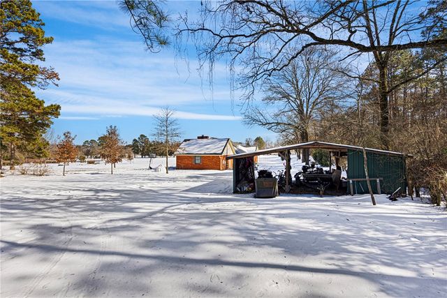 214 Shumac Lane, London, AR 72847