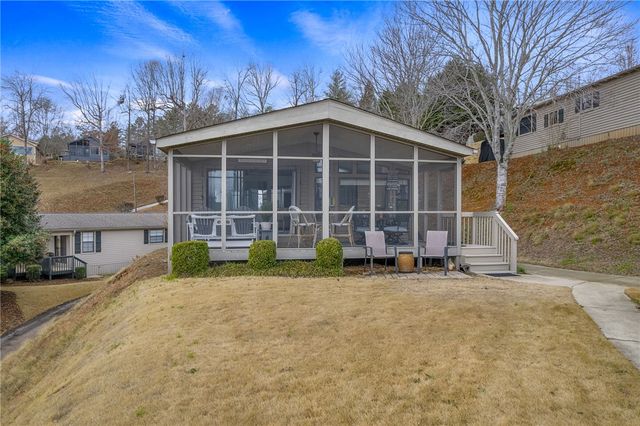 1230 Melton Road 15, West Union, SC 29696