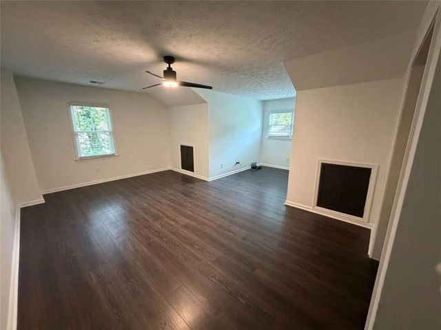 190 Timber Oak Cove, Lawrenceville, GA 30043