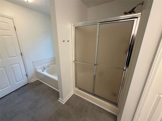 190 Timber Oak Cove, Lawrenceville, GA 30043