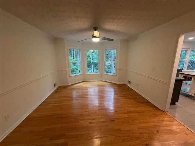 190 Timber Oak Cove, Lawrenceville, GA 30043