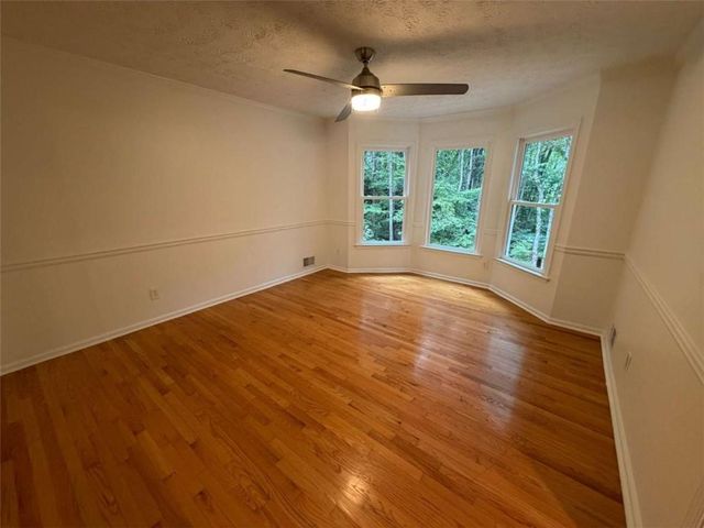190 Timber Oak Cove, Lawrenceville, GA 30043