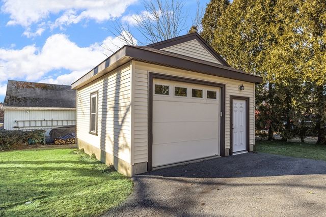 33 Pearl Street 2, Natick, MA 01760