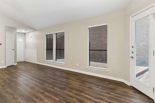 213 Teakwood Lane, Lewisville, TX 75067